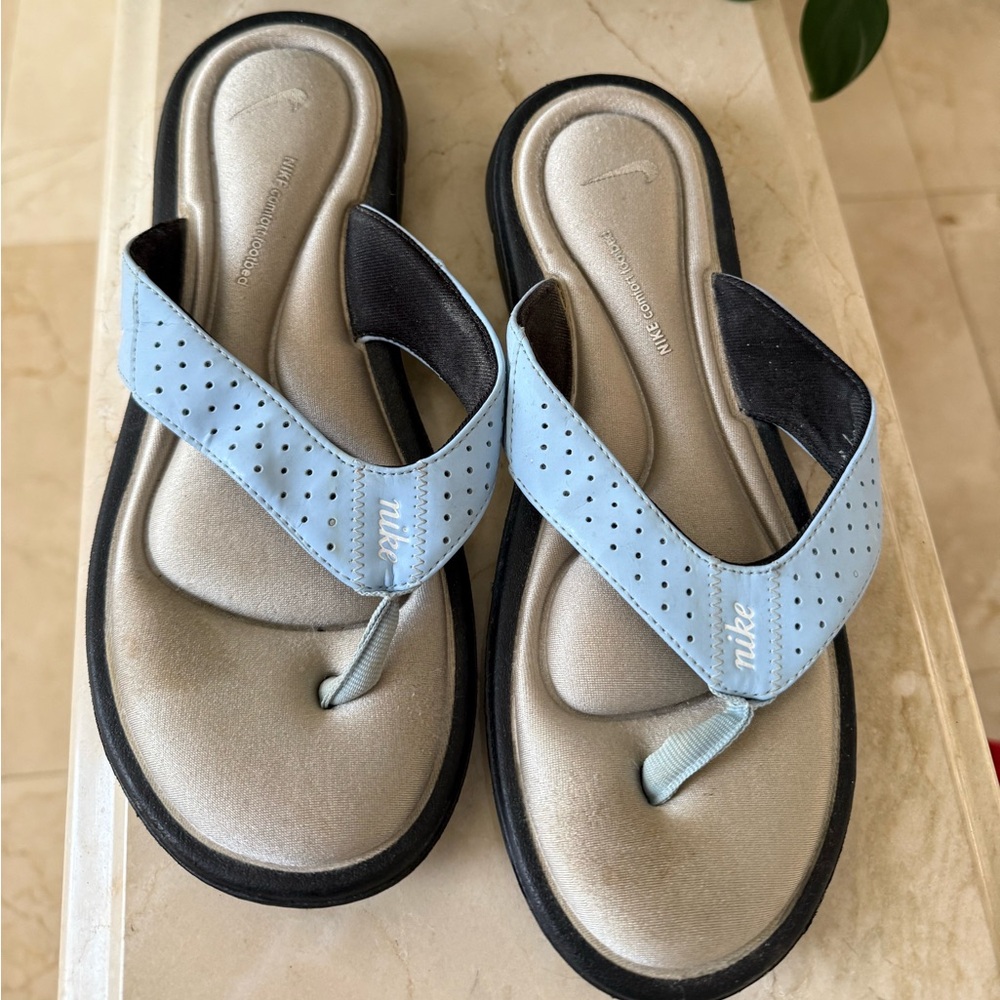 Nike Comfort Footbed Sandals Flip Flop Thong Light Blue